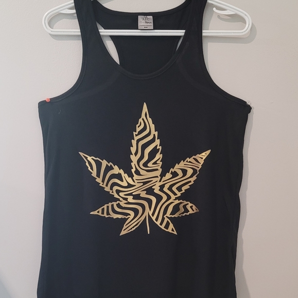 brand new custom design tanktop - Picture 3 of 4